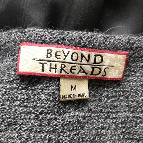Beyond Threads Sweater Pullover Womens M Gray Alpaca Wool Lagenlook Relaxed Fit - Picture 8 of 10